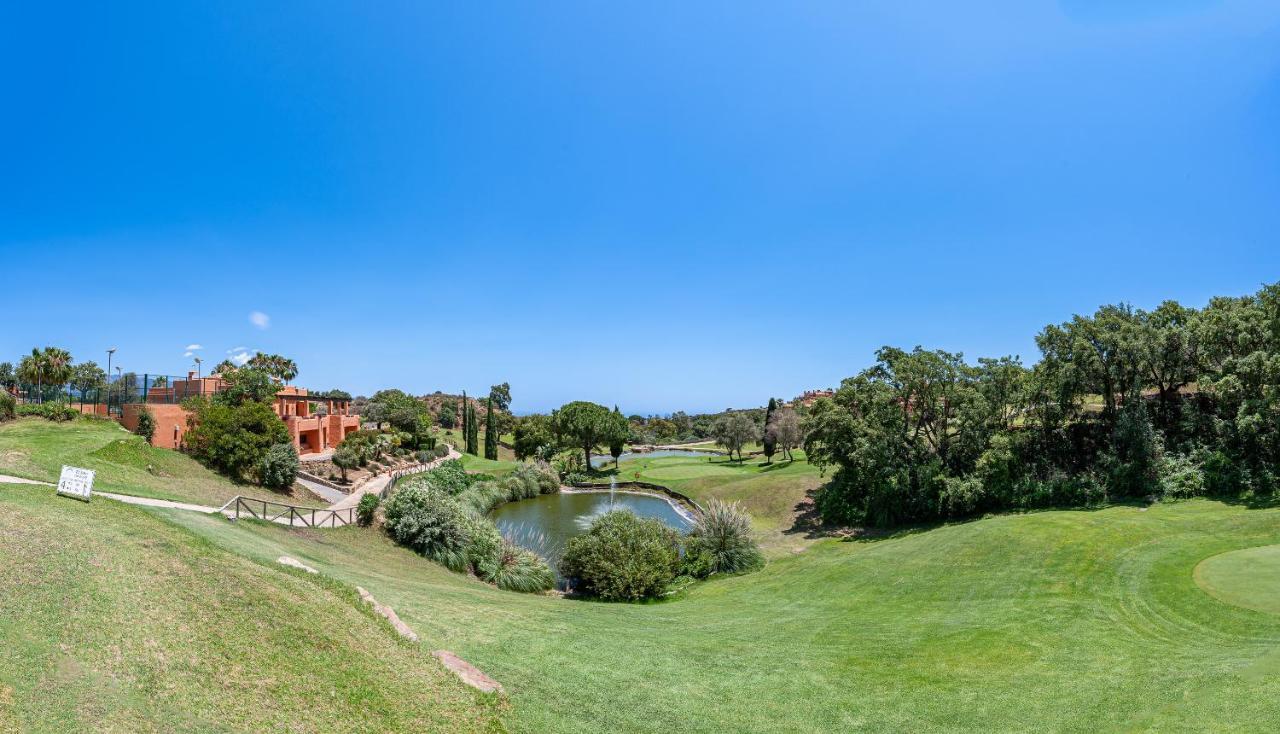 Garten Appartment In La Floresta - La Mairena Ojen Luaran gambar