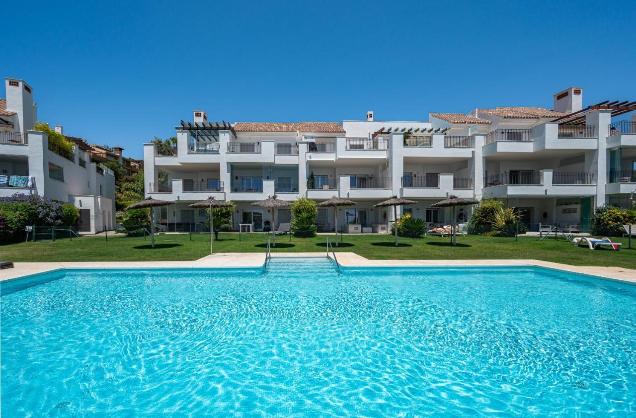 Garten Appartment In La Floresta - La Mairena Ojen Luaran gambar