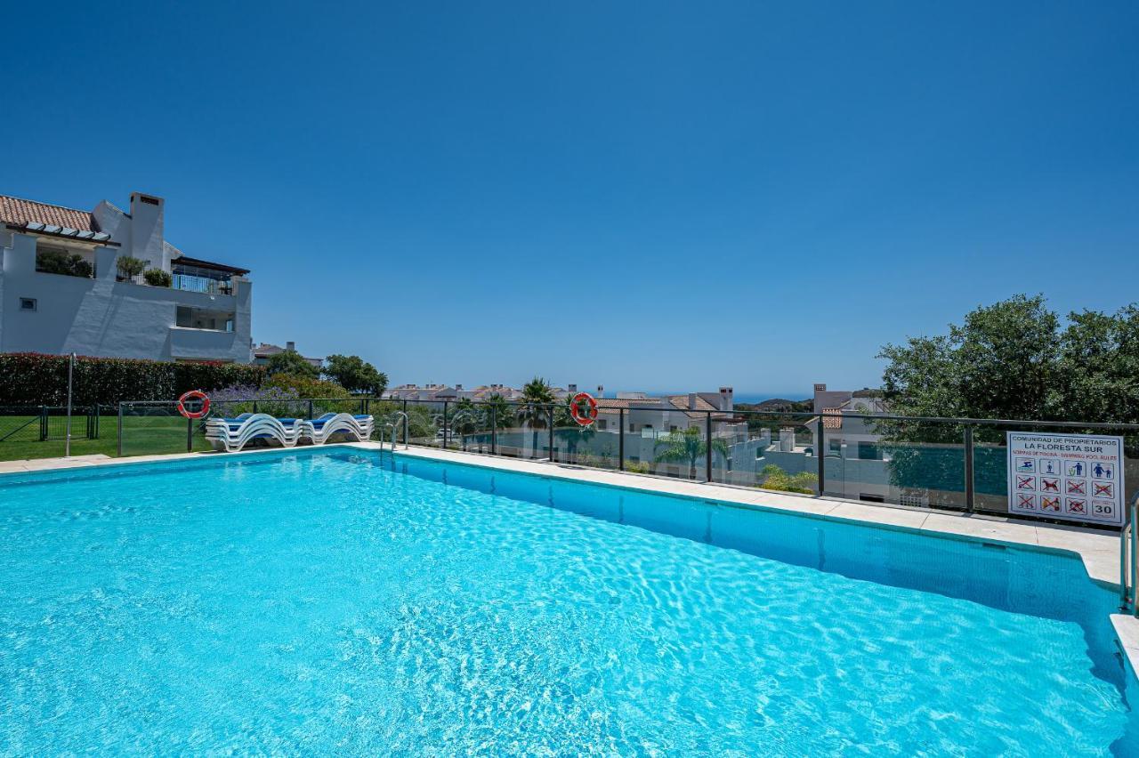 Garten Appartment In La Floresta - La Mairena Ojen Luaran gambar